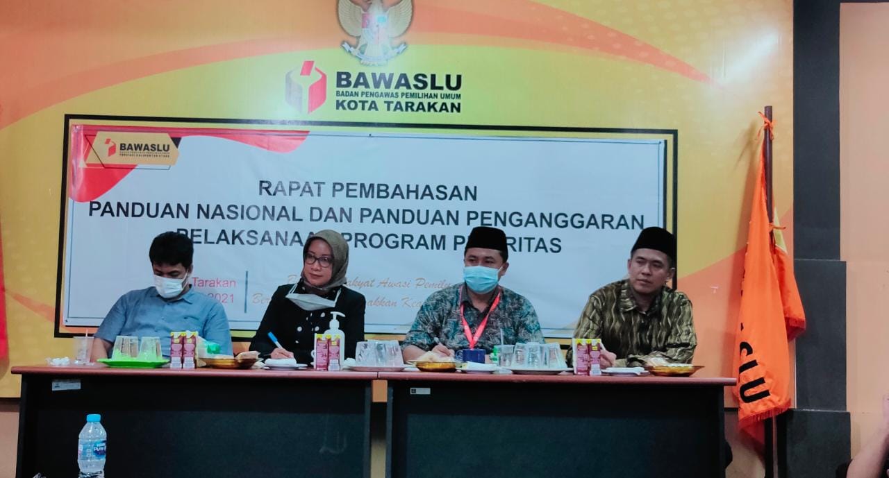 Sosialisasikan Panduan Nasional, Bawaslu Kaltara Laksanakan Rapat