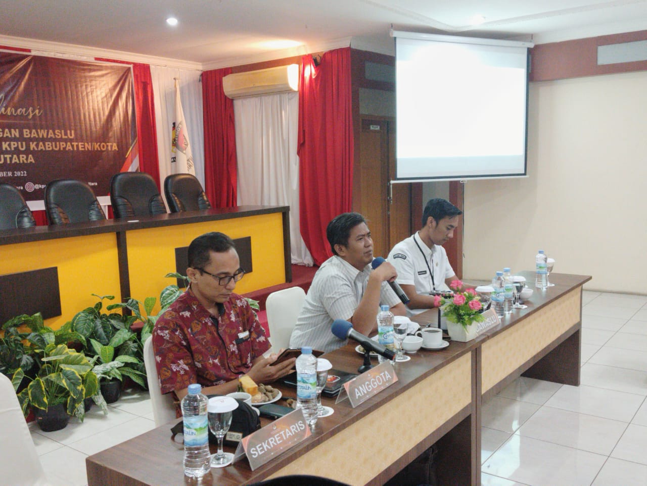 Rustam Akif Sampaikan Fungsi Pengawasan Dalam Rapat Koordinasi Verifikasi Faktual Oleh KPU