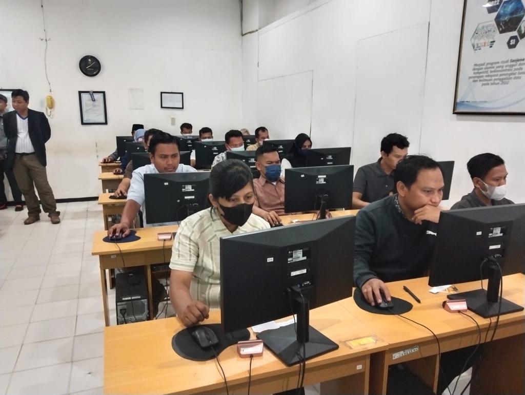 Tes Rekrutmen Pengawas Pemilu Kecamatan (Panwascam) Se-Kalimantan Utara Hari Ini Berlanjut Secara Online