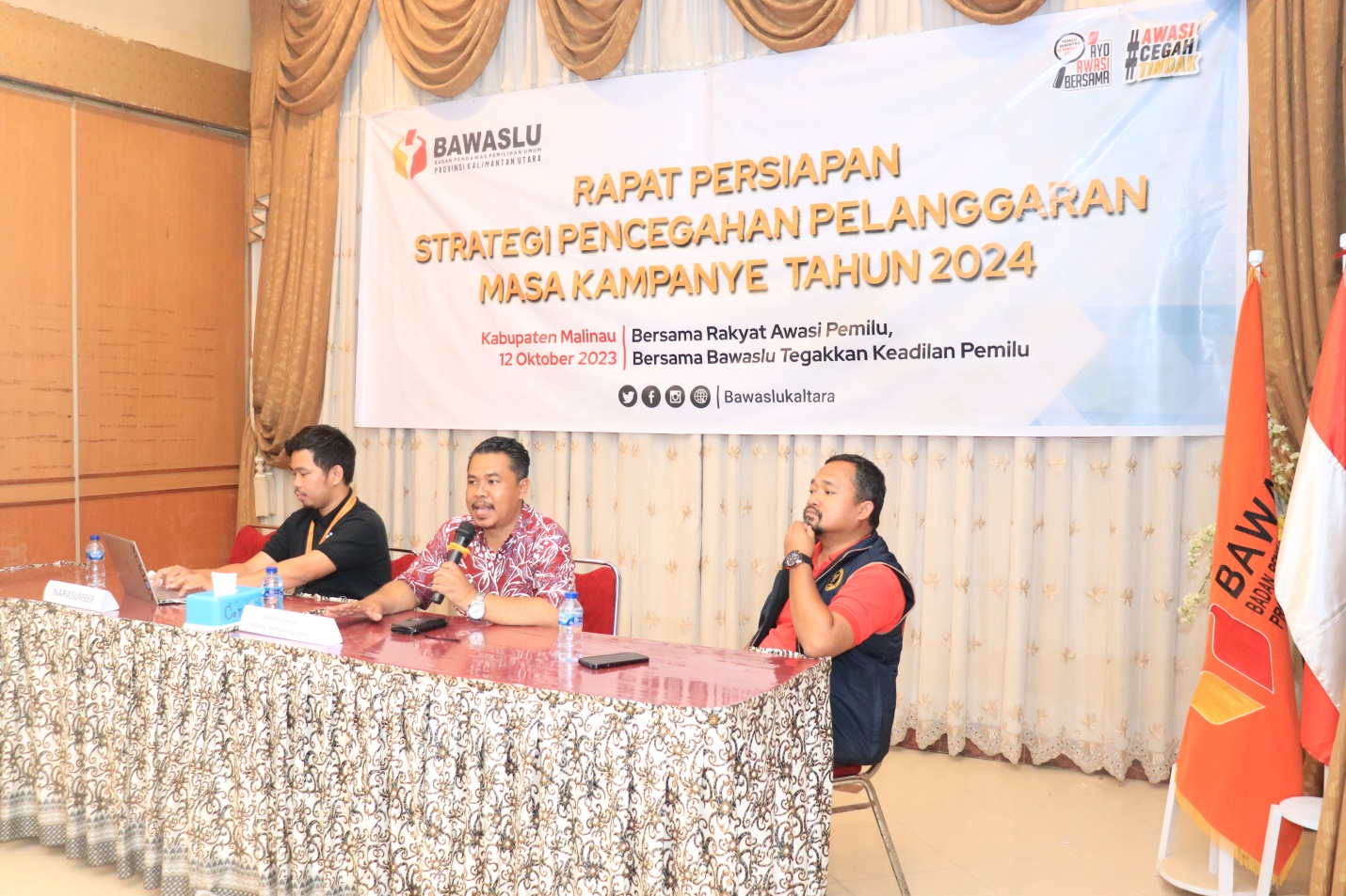 Maraknya Alat Peraga Sebelum Kampanye; Bawaslu Kaltara Harapkan Strategi Pencegahan yang Visioner.