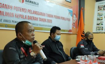 Saiful : Maksimalkan Dukungan Sekretariat Untuk Mensukseskan Pengawasan Pemilihan Serentak Tahun 2020