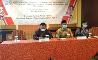 Bawaslu Kaltara Latih KPU Membuat Permohonan Jawaban Termohon Penyelesaian Sengketa Pemilihan