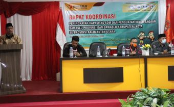 Jelang Tahapan Pungut Hitung, Bawaslu Kaltara Laksanakan Rakoor SDM