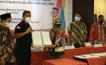 Optimalkan Pelayanan Publik Bawaslu Kaltara Lakukan Penandatangan Memorandum Of Understanding dengan Komisi Informasi Provinsi Kaltara