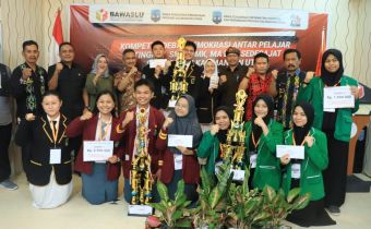 Tingkatkan Partisipasi Pelajar dalam Pemilu, Bawaslu Kaltara Laksanakan Kompetisi Debat Demokrasi