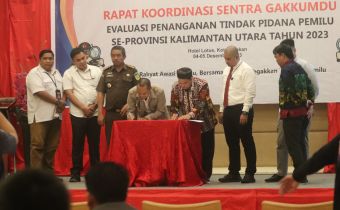 Tandatangani PKS Bersama PKHP, Bawaslu Kaltara Serius Dalam Menghadapi Penanganan Pelanggaran Pemilu di Tahapan Kampanye