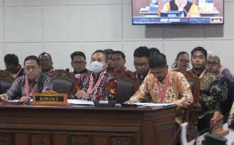 SIDANG PERKARA PHPU DI MK: BAWASLU KALTARA BERIKAN KETERANGAN PELANGGARAN ADMINISTRASI ANGGOTA LEGISLATIF 2024