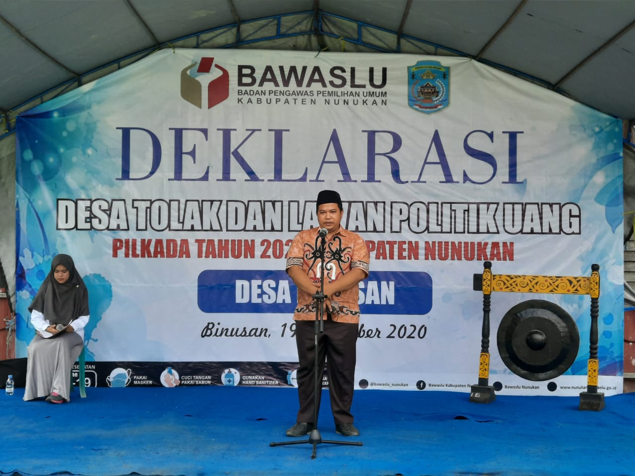 Fadliansyah Kordiv H2di Bawaslu Kaltara saat sambutan di acara deklarasi desa tolak dan lawan politik uang.